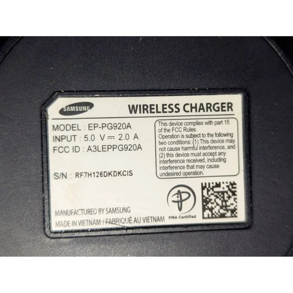 Samsung Wireless Charger EP-PG920A With USB Cable 5V Input Black Circular Design
